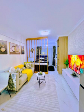 SmartHomes Luxury Studio